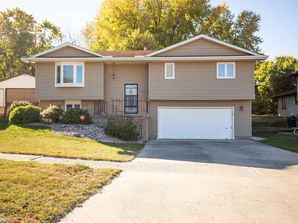 615 W Call St, Algona, IA 50511