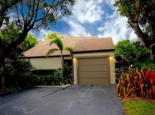 9617 SW 74th St, Miami, FL 33173