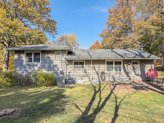 5th image of 10019 Woodson Dr