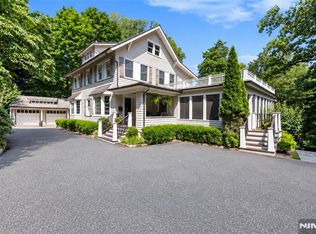 508 Summit Ave, Oradell, NJ 07649