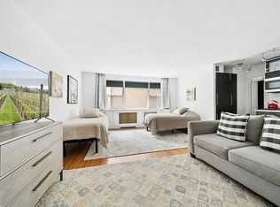 233 E 69th St APT 5F, New York, NY