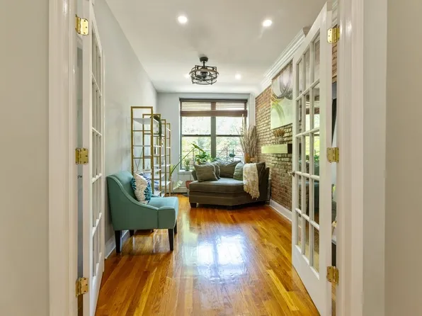 100 Ralph Avenue image 4 of 15