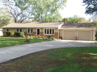 1997 Bittersweet Dr, Saint Anne, IL 60964