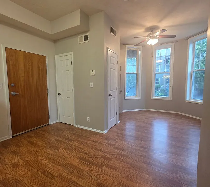 563 S 26th Ave