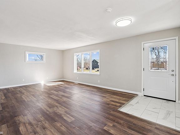 2nd image of 523 N B St