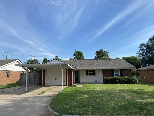 227 W Ridge Rd Photo 1