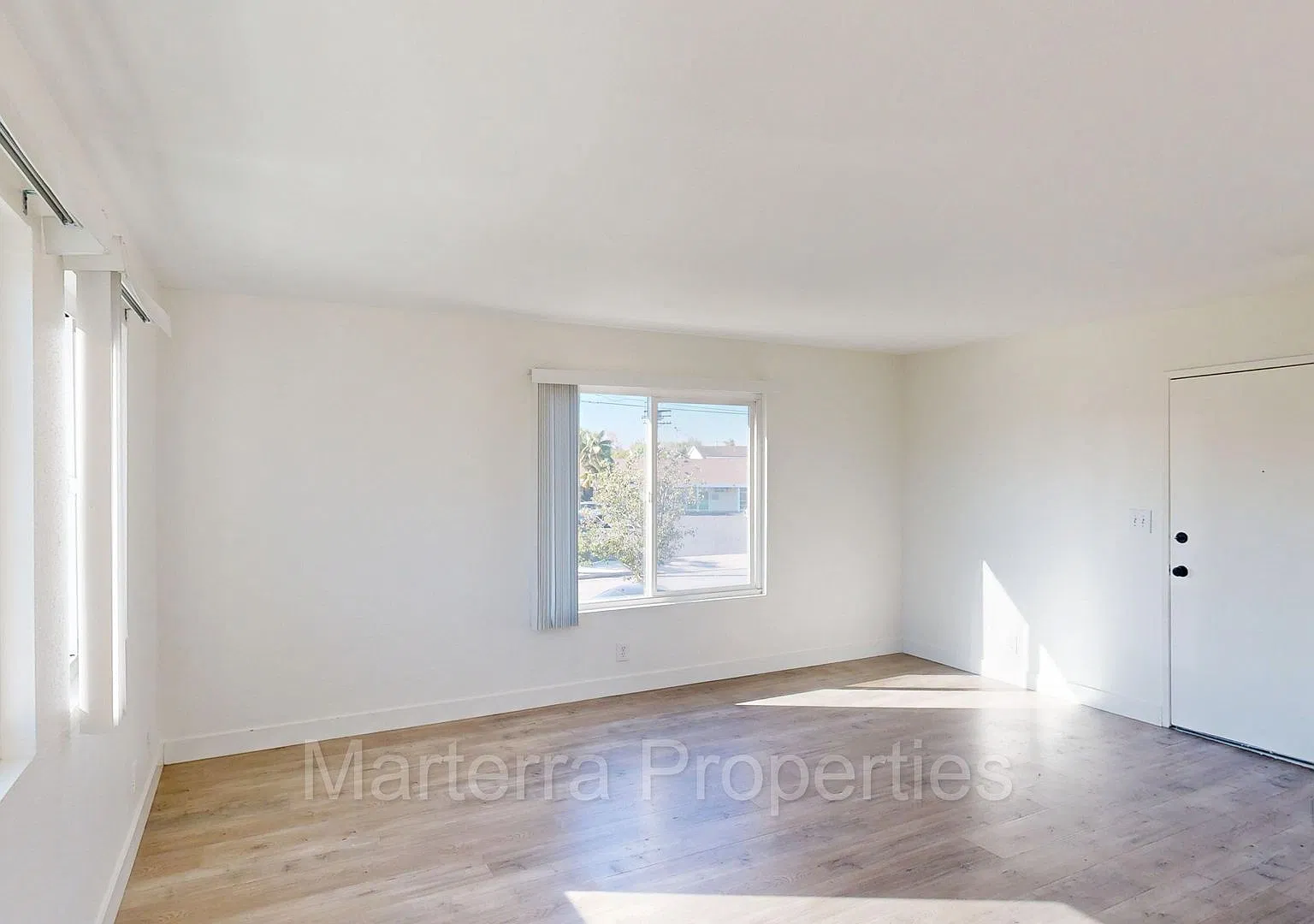 2861 Mendoza Dr — Photo 3