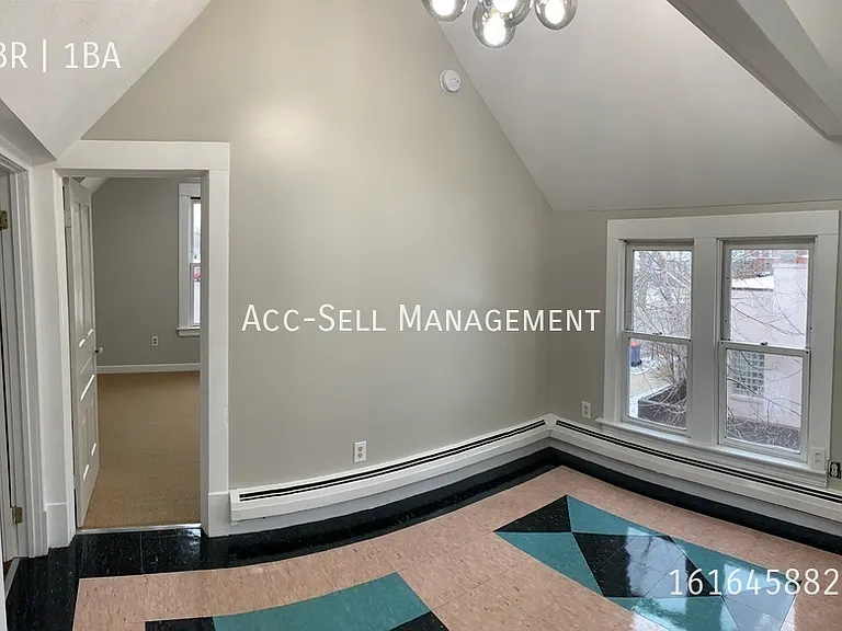 104 Diamond Ave SE #2 — Photo 7