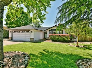 3468 Lone Pine Rd, Medford, OR 97504