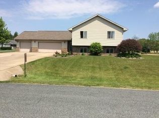 W8140 Tower St, Onalaska, WI 54650