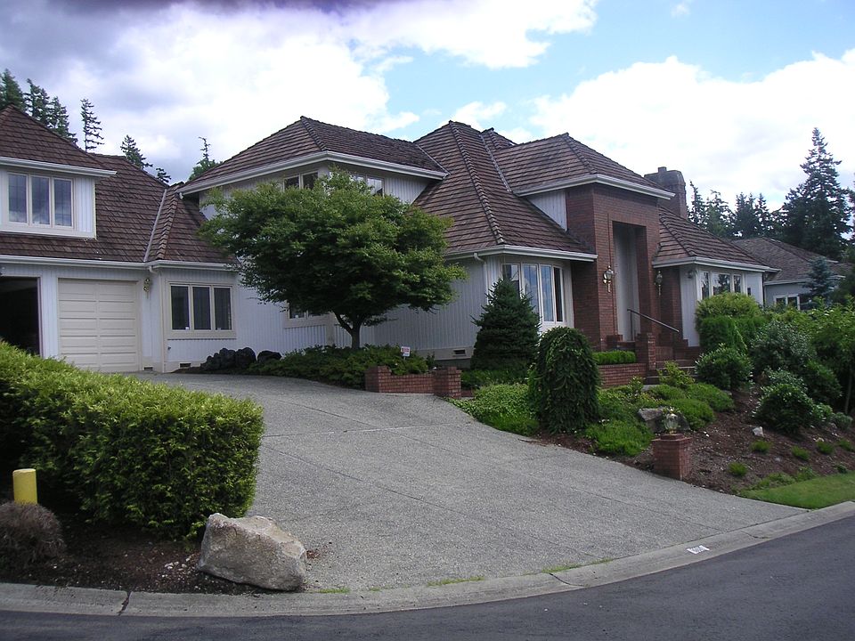 1st image of 20314 NE 15th Pl