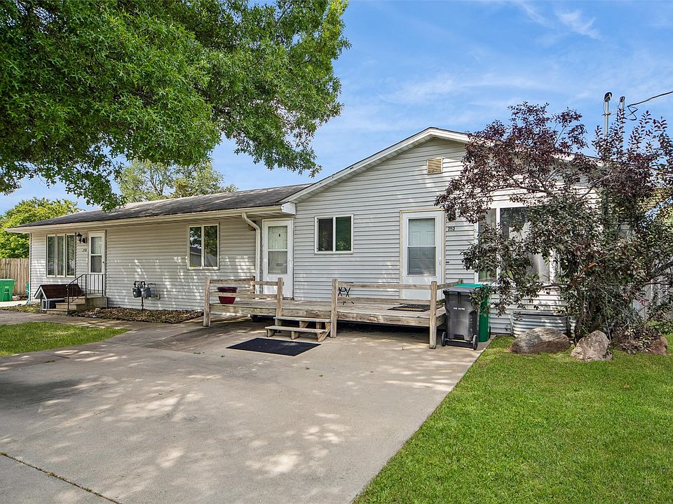 1st image of 250-252 NE 57th Pl