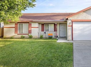 1349 Van Ct, Hanford, CA 93230