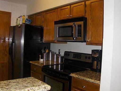 4th image of 1302 Pine Heights Dr NE #1302