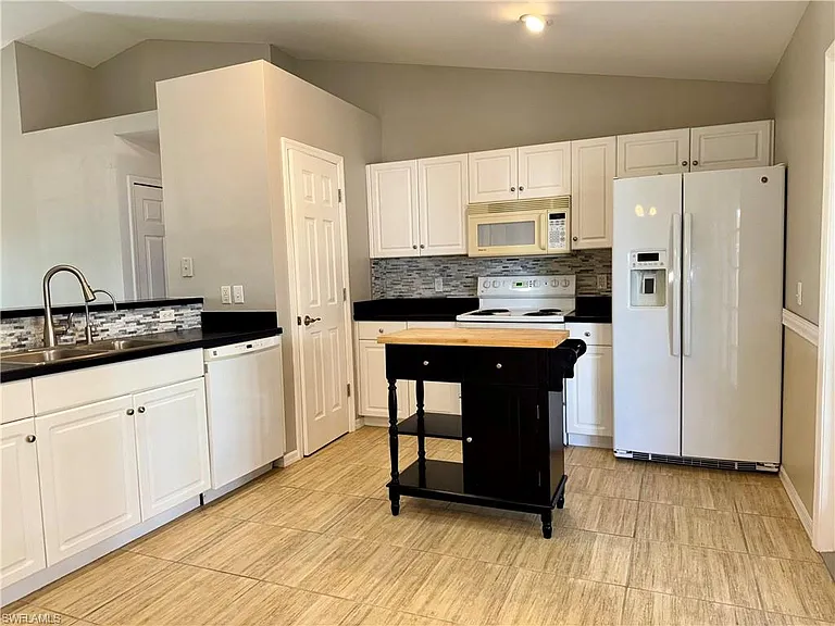 6016 Lindbrook Ave — Photo 10