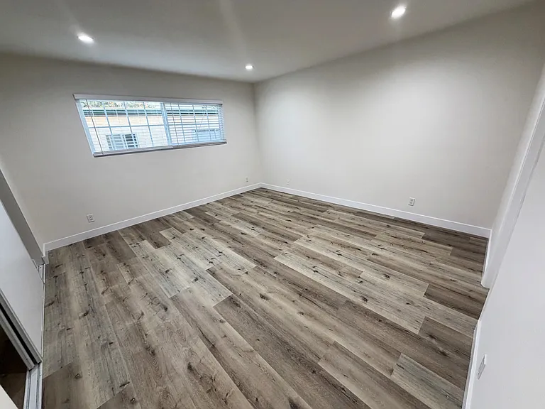 1452 Berkeley St #1 — Photo 11