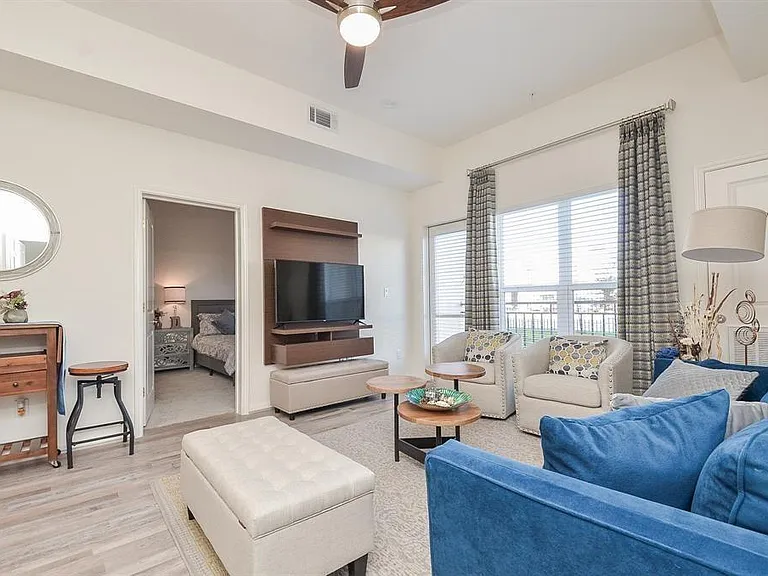 1207 Grand West Blvd #1G — Photo 3