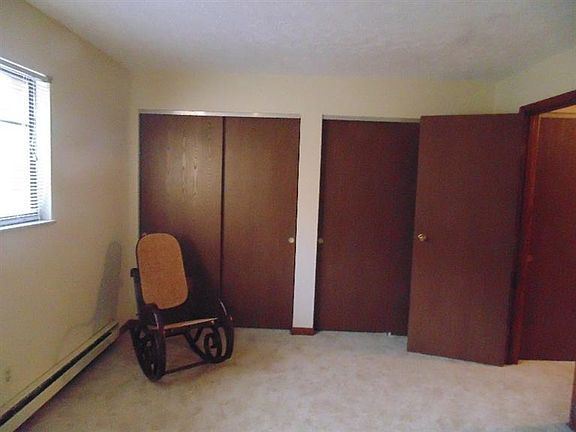 5th image of 5476 Camelot Dr APT 40