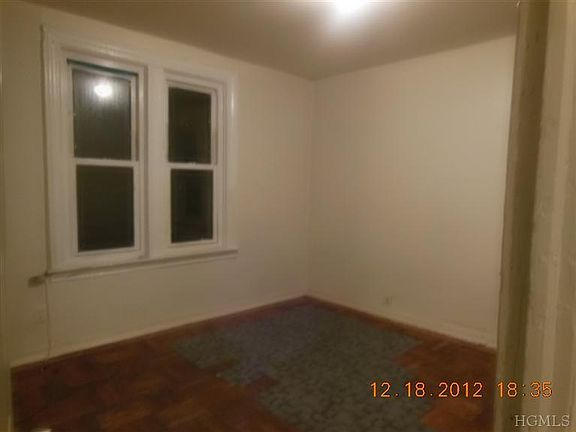 5th image of 1034 Ward Ave #3