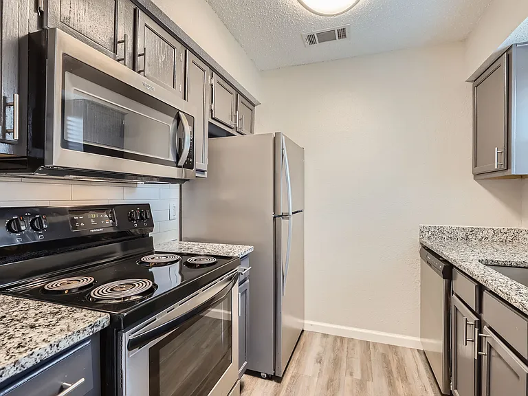 The Tallows Apartments — Photo 42