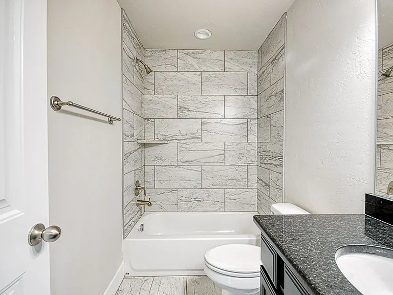 1016 E Jackrabbit Ln — Photo 23