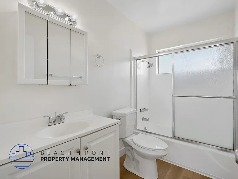223 & 229 Queen St. — Photo 12