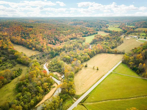 2070 Yellow Creek Rd, Dickson, TN 37055