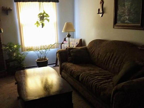 4th image of 3210 Cathlinda Dr