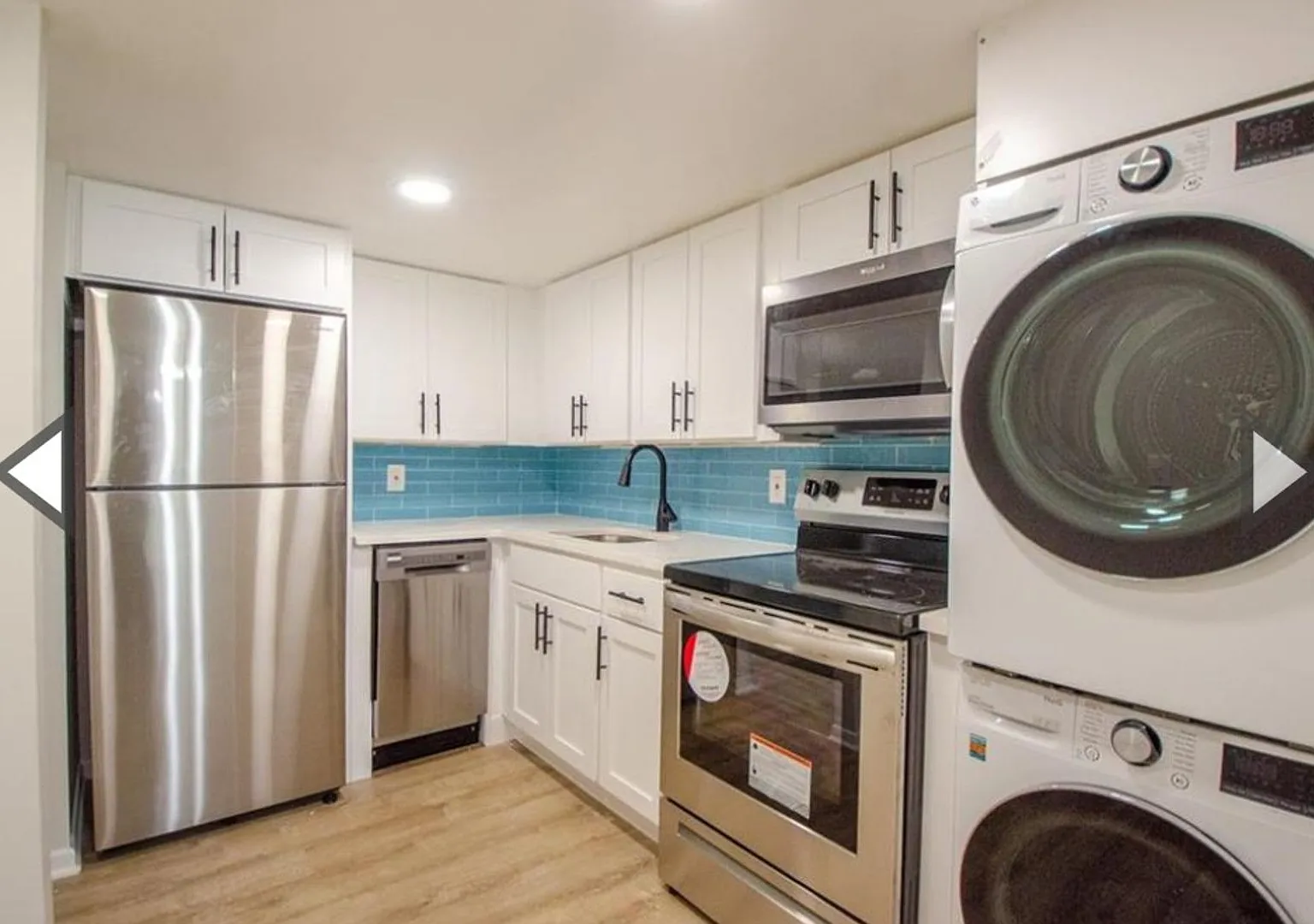 Robin Hood Apartments — Photo 3