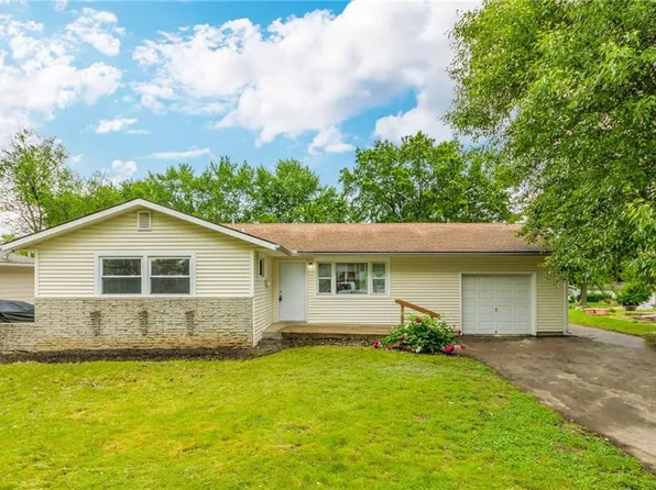 1605 SW 2nd St, Lees Summit, MO 64081