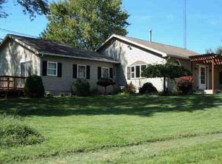303 N 6th St, Pierceton, IN