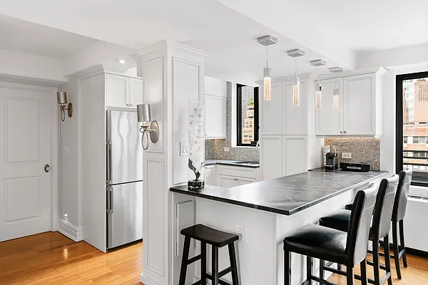 Rented by Douglas Elliman | media 19