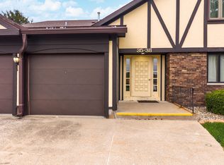 37 Crystal Ct #A-1, Pontiac, IL 61764