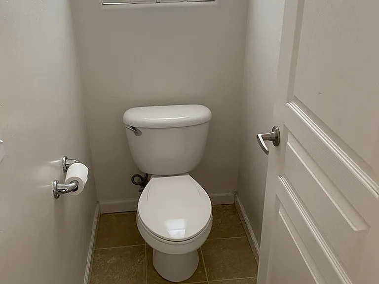 2434 N El Cajon St — Photo 11