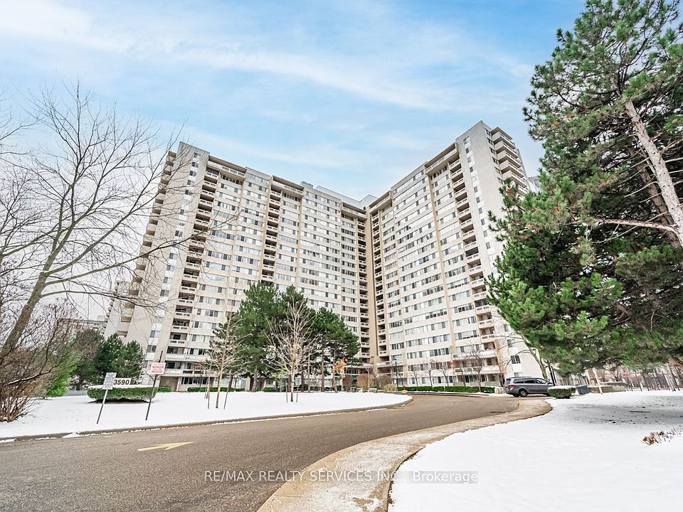 1st image of 3590 Kaneff Cres #1108