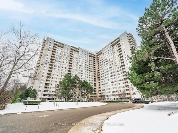 3590 Kaneff Cres #1108, Mississauga, ON L5A 3X3