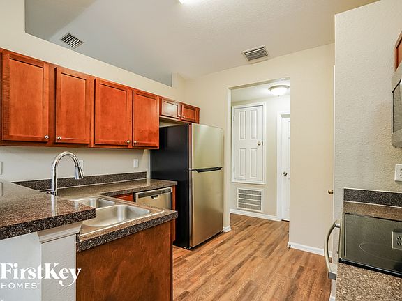 5th image of 2153 NW 18th Pl