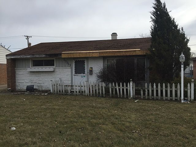1st image of 17313 Greenbay Ave