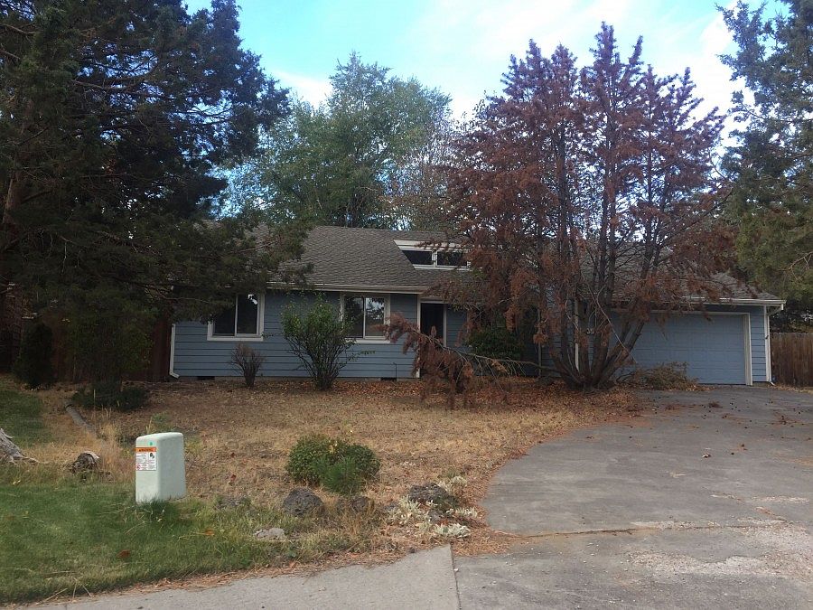 1st image of 1835 SE Moorwood Ct