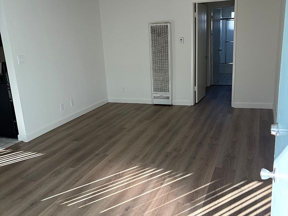 2nd image of 469 W Windsor Rd #204