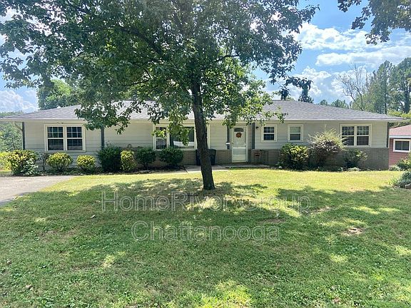 2nd image of 3918 Forest Highland Dr