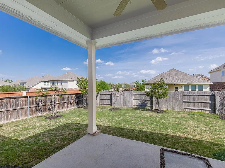 2517 Auburn Chestnut Ln — Photo 24
