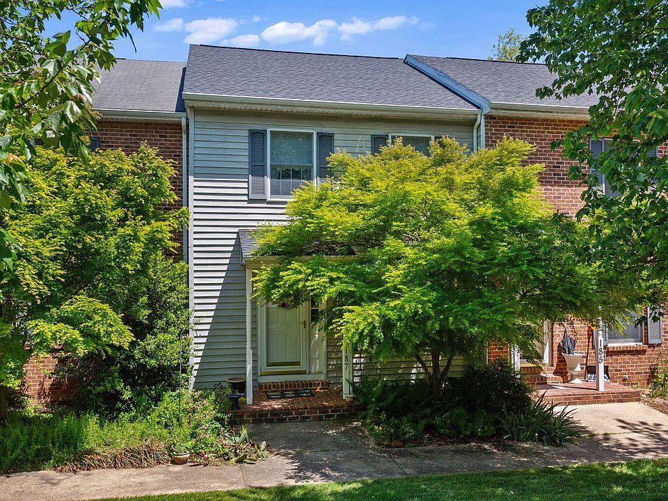 1st image of 187 Emerald Dr
