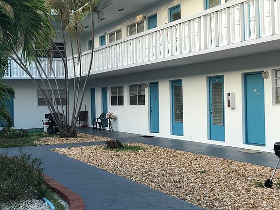 2nd image of 1425 NE 125th Ter APT 202