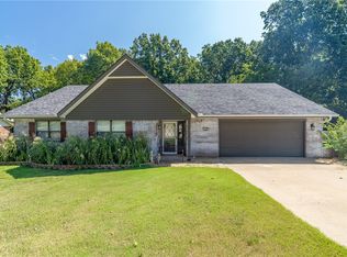 1722 Granada Dr, Springdale, AR 72762