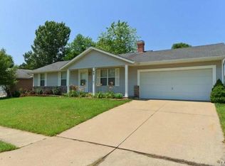 45 Royal Oaks Dr, O'Fallon, MO 63366
