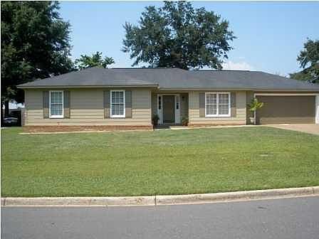 1st image of 408 Countrywood Dr