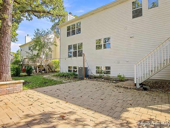 4th image of 606 Barberry Trl
