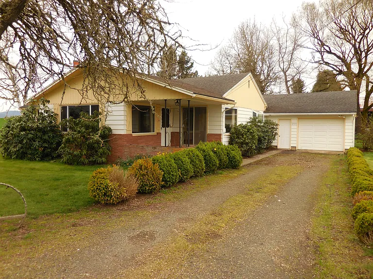 12935 SW Spring Hill Rd — Photo 2