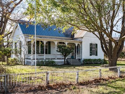 237 Broadway, Comfort, TX, 78013